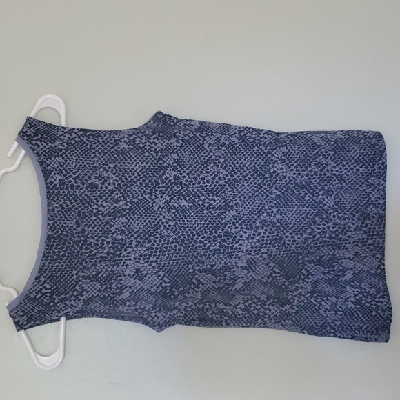 Top - Picture 3 of 6